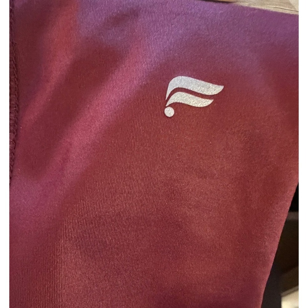 Fabletics 365 High Waisted Shiny Leggings Burgundy Wine Red Size Small - Picture 4 of 4